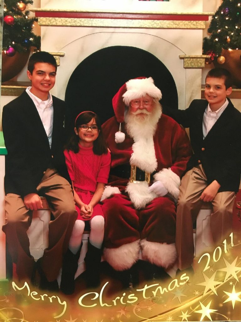 Family in Tears When Marine Son Surprises Them at Mall for Photo with Santa