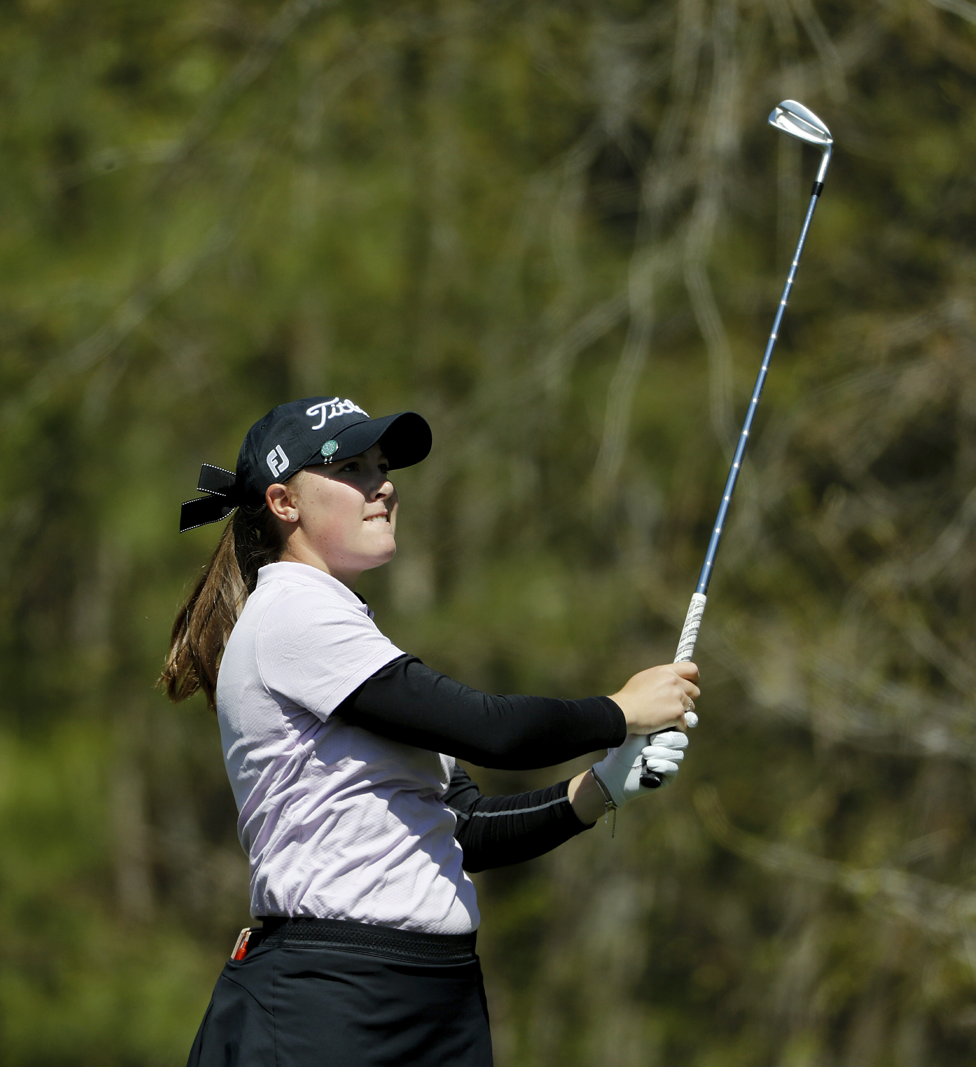 Jennifer Kupcho tees off the 11th hole during the first round of the August...